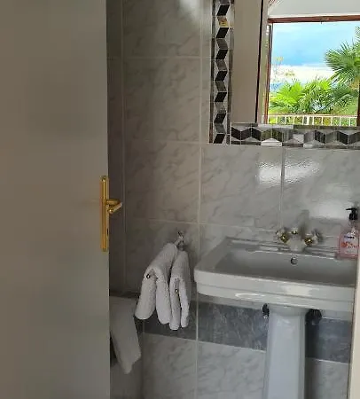 Mittler Willa Lovran